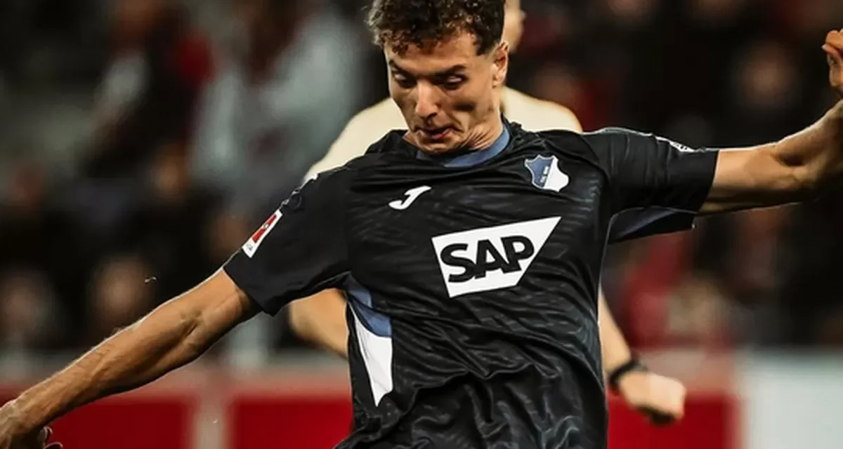 Striker Hoffenheim Fisnik Asllani Masuk Radar Barcelona