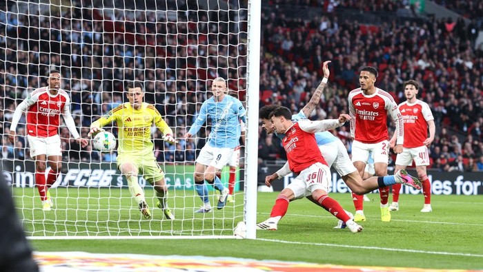 Man City Juara Carabao Cup 2025/2026 Usai Kalahkan Arsenal 2-0