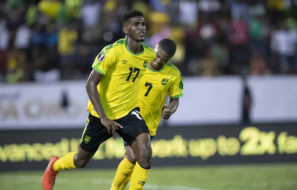 Dewa United Lepas Damion Lowe ke Playoff Piala Dunia 2026