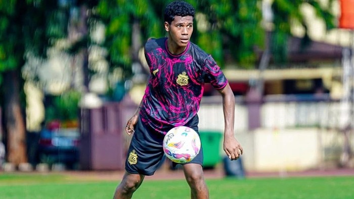 Insiden Tendangan Kungfu di EPA U20: Evaluasi Kedisiplinan Bola