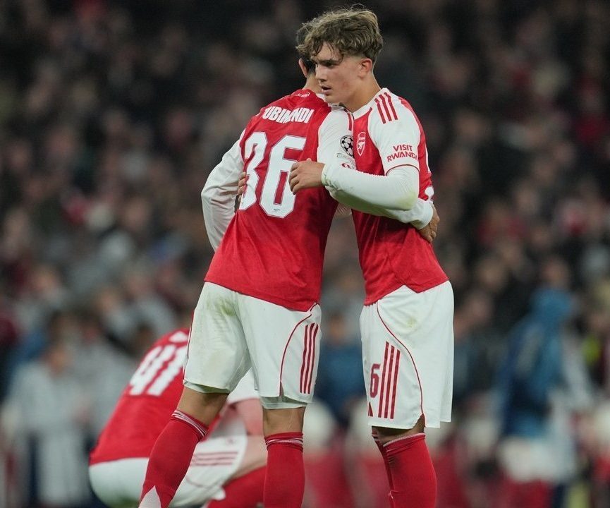 Pemain Arsenal merayakan lolos ke semifinal Liga Champions setelah mengalahkan Sporting CP