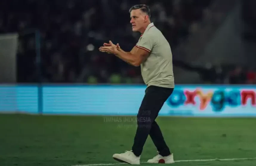 John Herdman memimpin latihan Timnas Indonesia jelang FIFA Matchday Juni 2026 saat sejumlah pemain utama absen