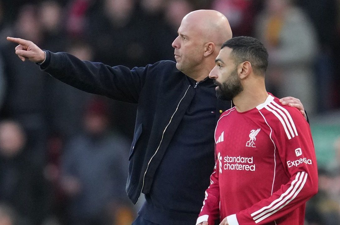 Arne Slot memberikan tanggapan terhadap kritik Mohamed Salah mengenai gaya bermain Liverpool musim ini