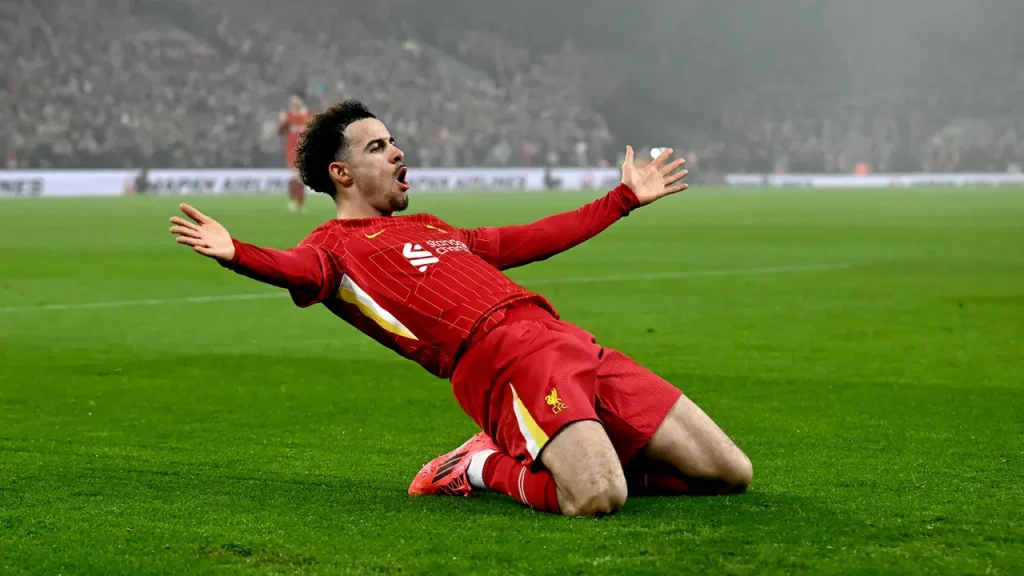 Curtis Jones saat memperkuat Liverpool menjadi target transfer Inter Milan pada bursa transfer musim panas 2026