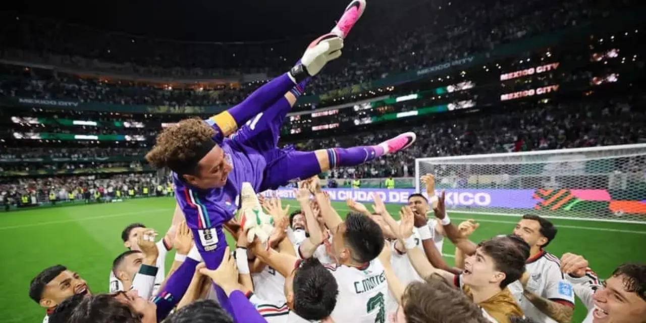 Guillermo Ochoa Tutup Karier dengan Momen Bersejarah