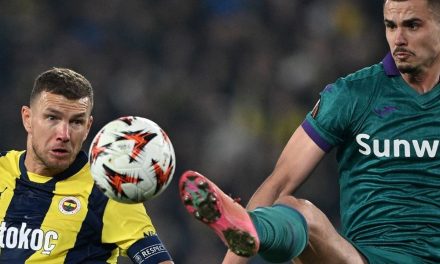 Edin Dzeko: Bertahan dari Perang, Bersinar di Usia 40 Tahun