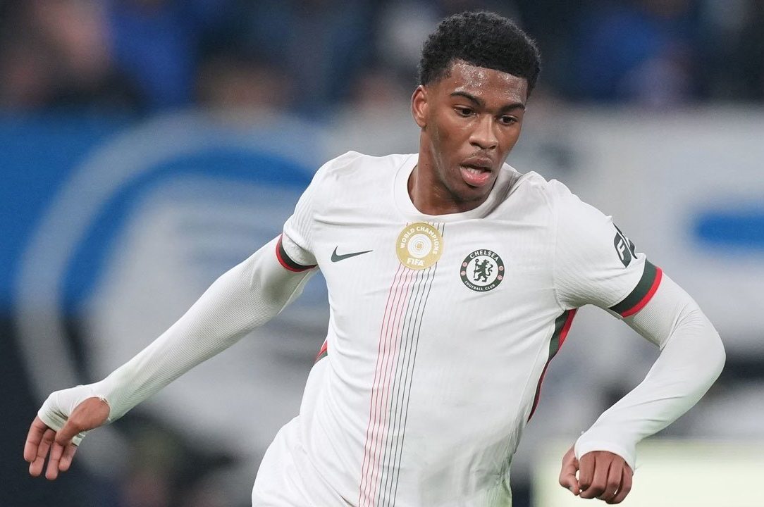 Josh Acheampong tak tersentuh di Chelsea setelah klub menolak semua tawaran transfer yang masuk.