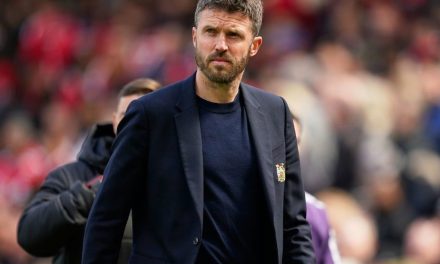 Michael Carrick Ingin Hayden Hackney Gabung Manchester United