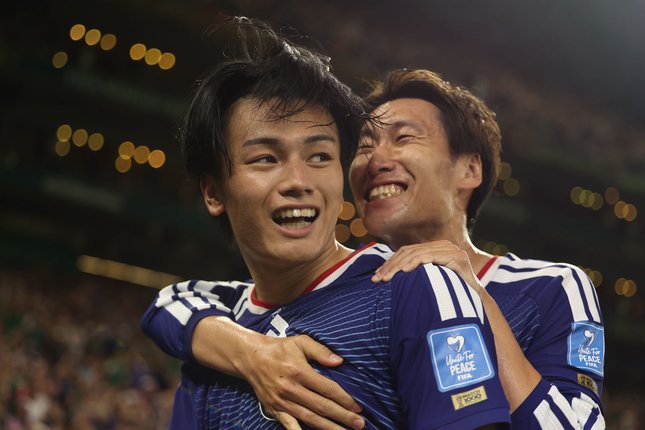 Ayase Ueda merayakan gol saat Jepang menang 4-0 atas Tunisia di Piala Dunia 2026.