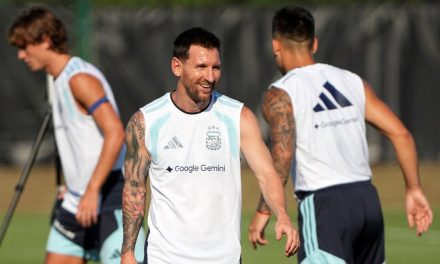 Aksi Lionel Messi Saat Ulang Tahun Ini Bikin Fans Salut
