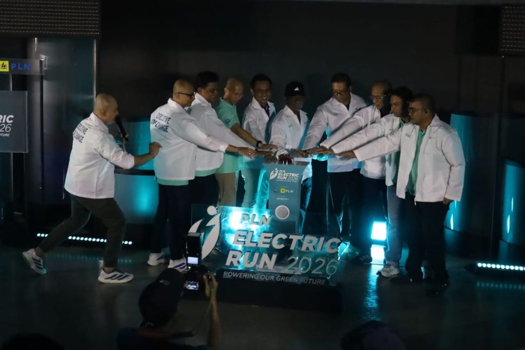Peluncuran PLN Electric Run 2026 di Jakarta dengan kategori 5K 10K dan Half Marathon berstandar internasional.