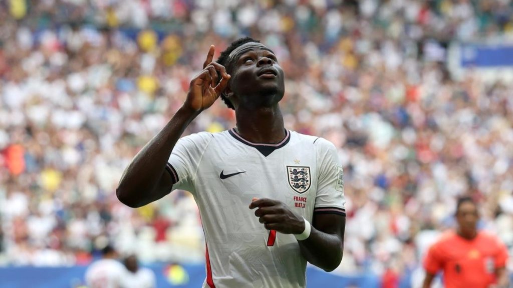 Bukayo Saka merayakan hattrick bersama Timnas Inggris pada laga perebutan tempat ketiga Piala Dunia 2026.