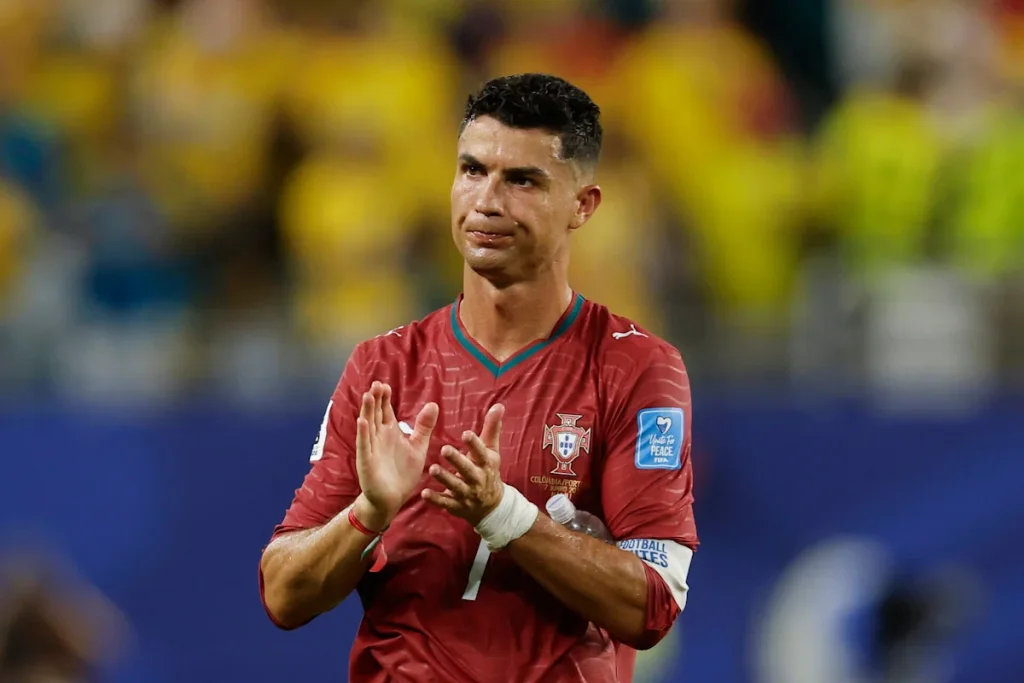 Lionel Messi dan Cristiano Ronaldo menjelang pertandingan babak gugur Piala Dunia 2026 dengan tingginya harga tiket pertandingan.