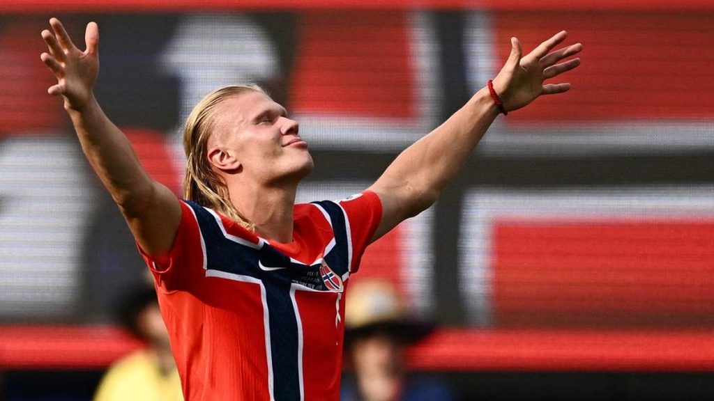 Erling Haaland mencetak gol ke gawang Brasil pada Piala Dunia 2026 di New York New Jersey Stadium