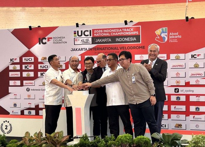 Atlet balap sepeda lintasan berlaga pada Kejurnas Track Cycling 2026 di Jakarta International Velodrome sebagai bagian seleksi menuju SEA Games 2027.
