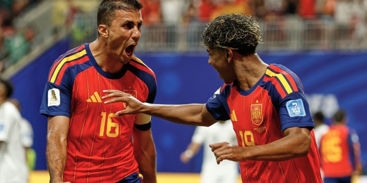 Rodri Makin Dekat ke Real Madrid? Luis Figo Beri Sinyal Positif