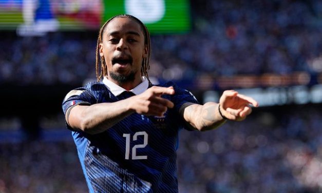 PSG Pertahankan Bradley Barcola, Winger Muda Bernilai Fantastis
