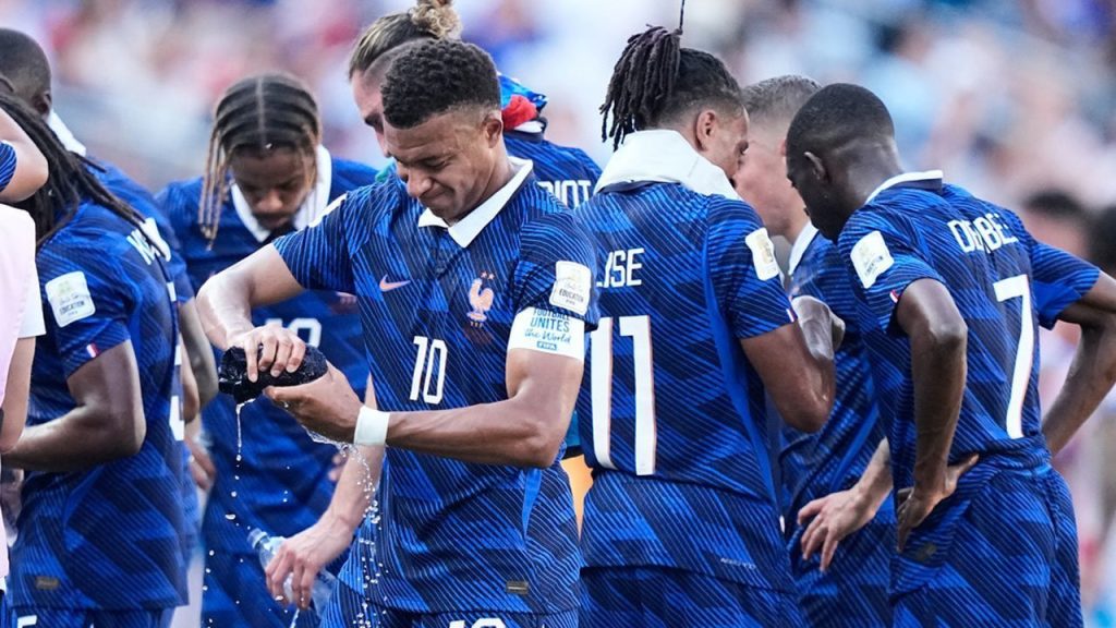 Pemain Timnas Prancis merayakan kemenangan atas Maroko dan memastikan tiket semifinal Piala Dunia 2026.