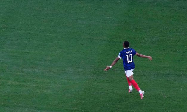 Kylian Mbappe Pecahkan Rekor, Prancis ke 16 Besar