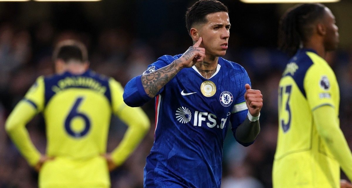 Manchester City Kejar Enzo Fernandez, Chelsea Minta Rp2,89 Triliun