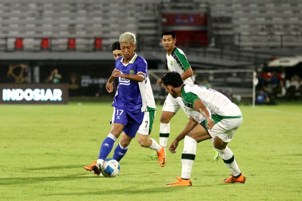 Pertandingan final Piala Presiden 2026 antara Persib Bandung melawan Persebaya Surabaya di Stadion Kapten I Wayan Dipta.
