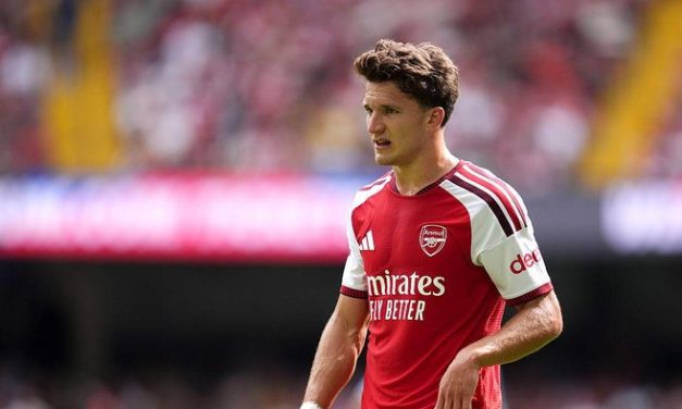Christos Tzolis Bersinar dalam Debut, Arsenal Taklukkan Manchester City 3-0