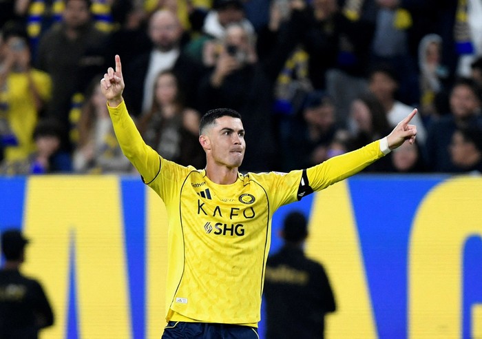 Cristiano Ronaldo bersiap pensiun setelah musim 2026/2027 dan menyiapkan rencana masa depan.