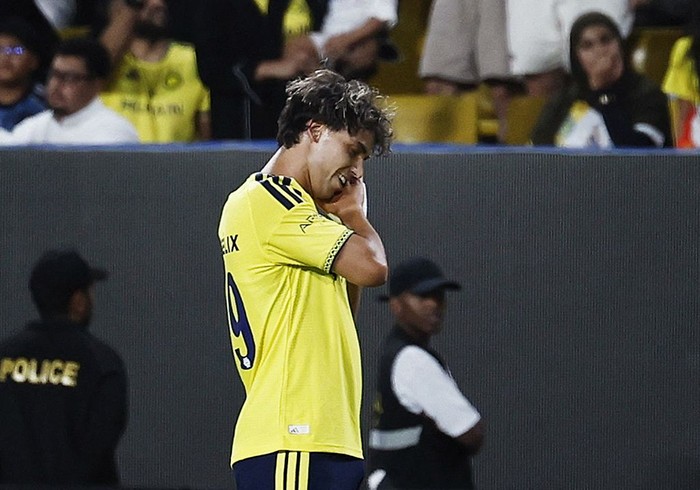 Joao Felix mencetak gol indah bersama Al Nassr dan mendapat tepuk tangan Cristiano Ronaldo