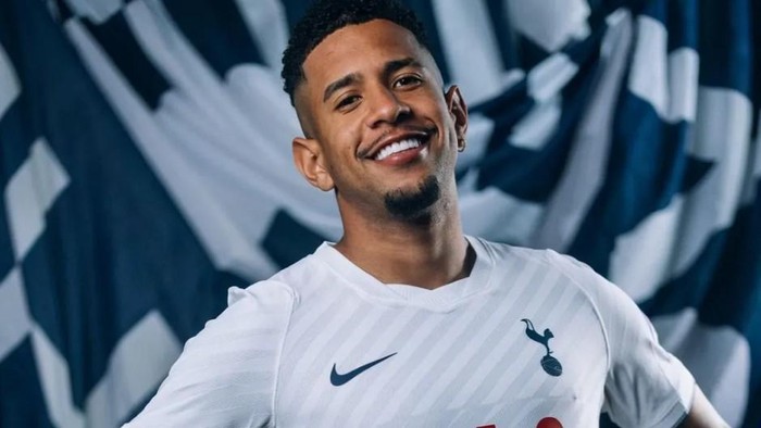 Savio gabung Tottenham