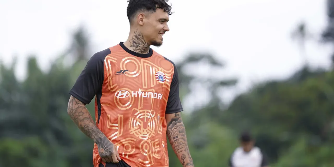 Shin Tae-yong Ungkap Alasan Shayne Pattynama Absen dari Skuad Persija