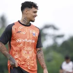 Shin Tae-yong Ungkap Alasan Shayne Pattynama Absen dari Skuad Persija