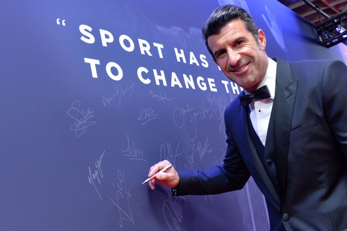 Luis Figo soroti harga transfer pemain yang mencapai triliunan rupiah